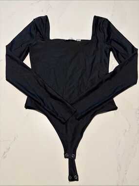 Black Long-Sleeve Square Neck One-Piece Bodysuit Shiny Black Size small